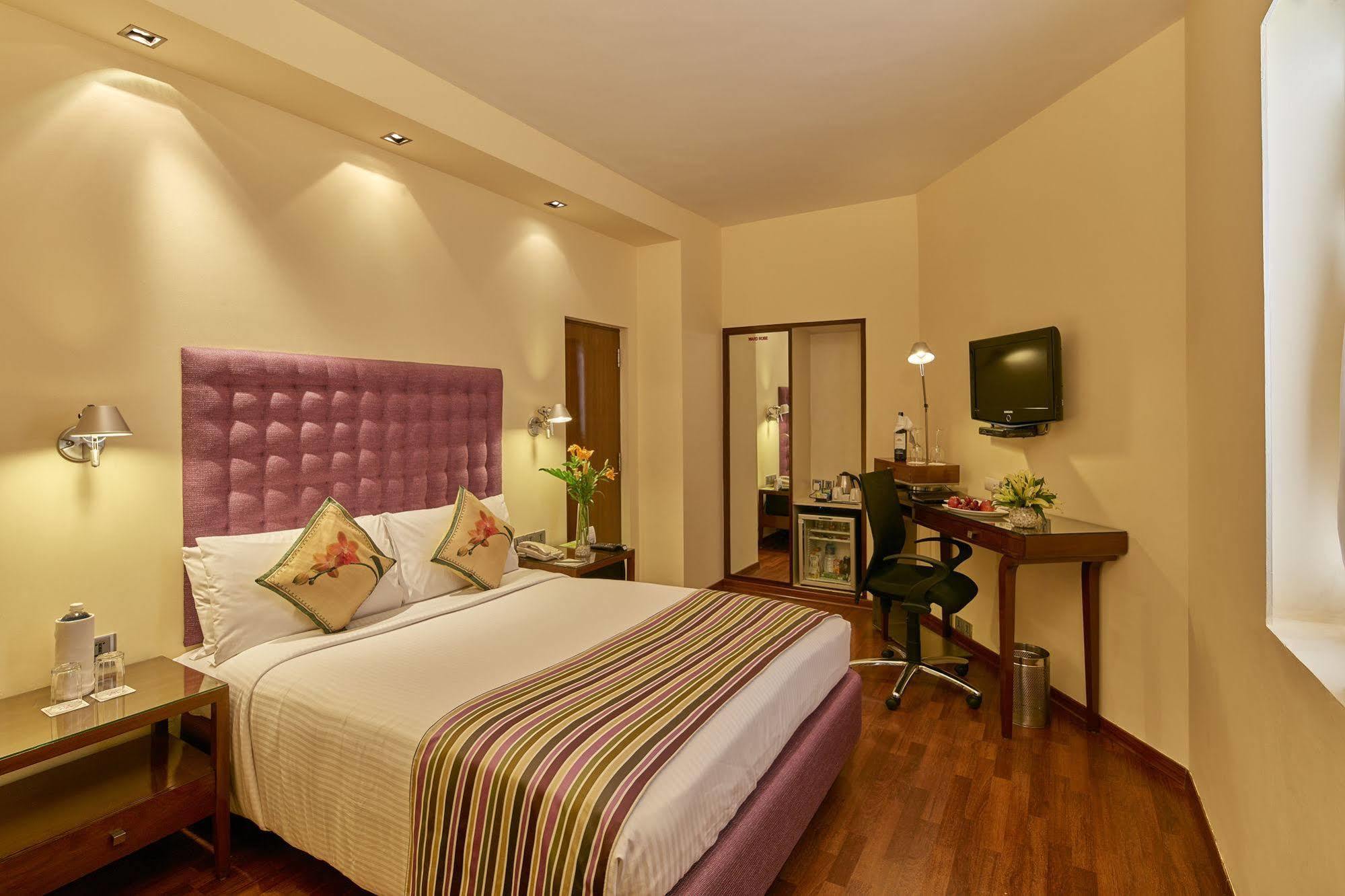 Royal Orchid Central Bangalore, Mg Road Kültér fotó