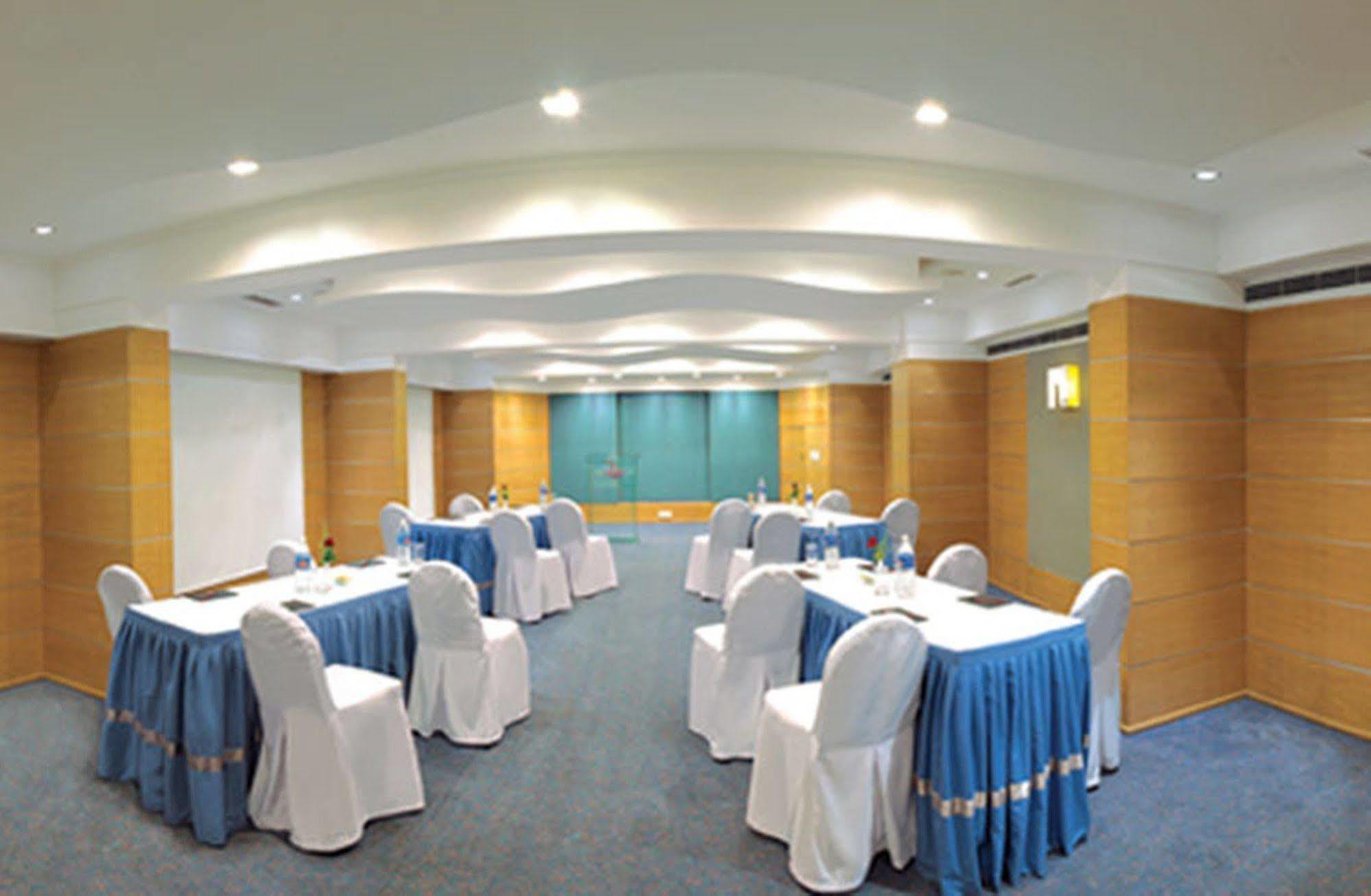 Royal Orchid Central Bangalore, Mg Road Kültér fotó